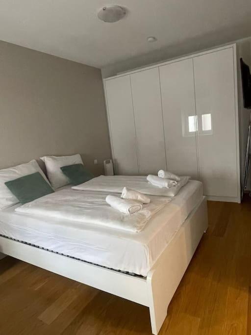 New Central Apartments Westbahnhof Βιέννη Εξωτερικό φωτογραφία