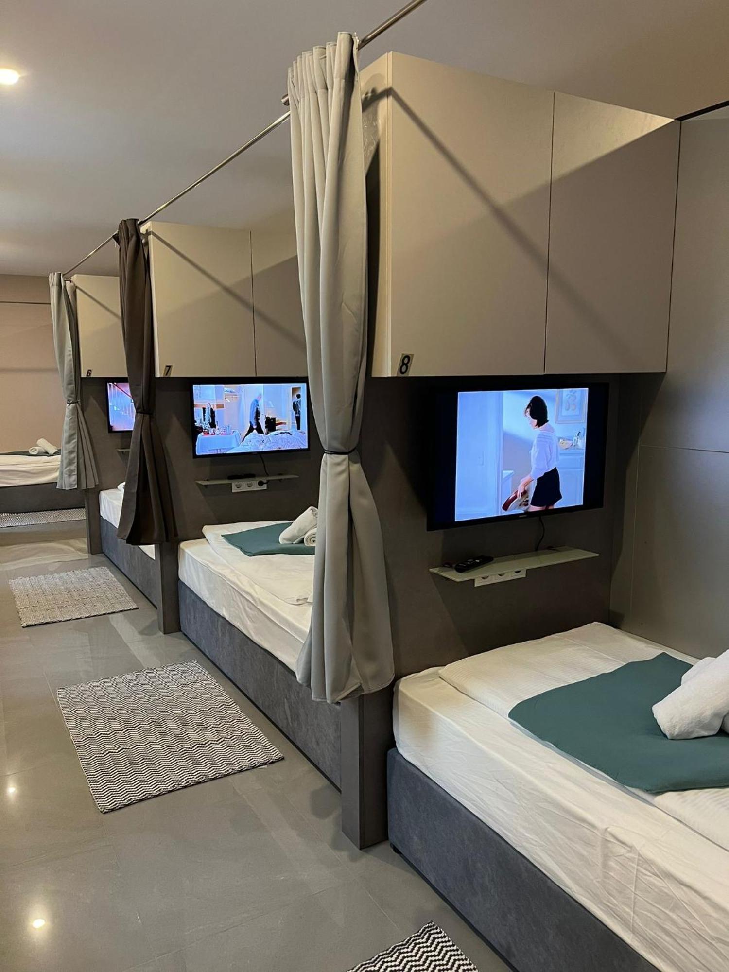 New Central Apartments Westbahnhof Βιέννη Εξωτερικό φωτογραφία