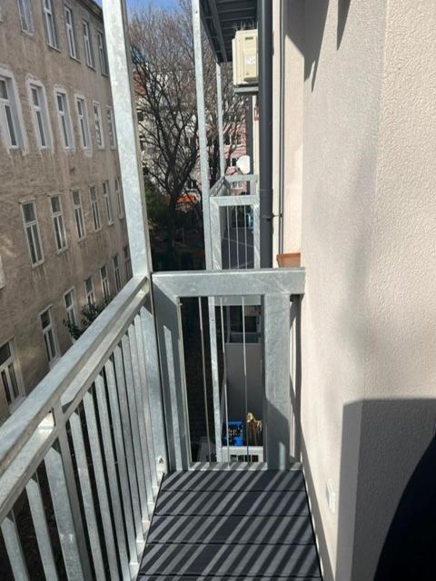 New Central Apartments Westbahnhof Βιέννη Εξωτερικό φωτογραφία