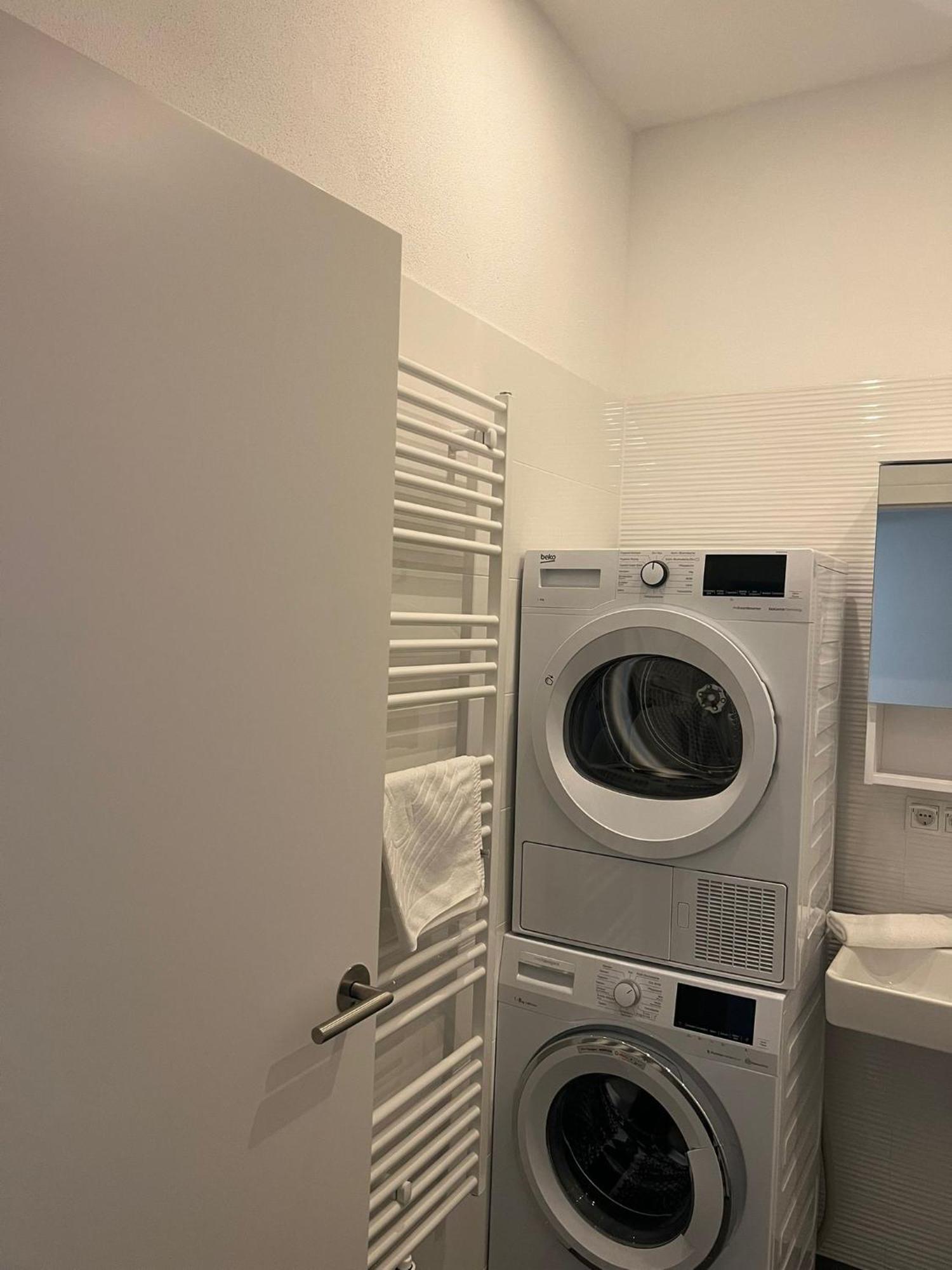 New Central Apartments Westbahnhof Βιέννη Εξωτερικό φωτογραφία