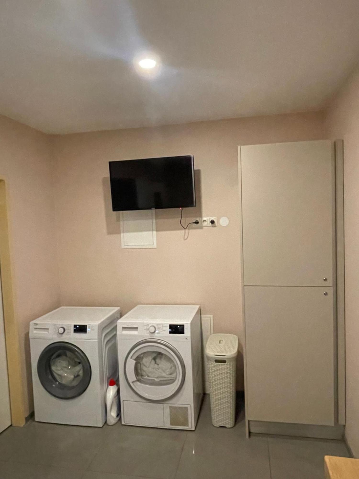 New Central Apartments Westbahnhof Βιέννη Εξωτερικό φωτογραφία